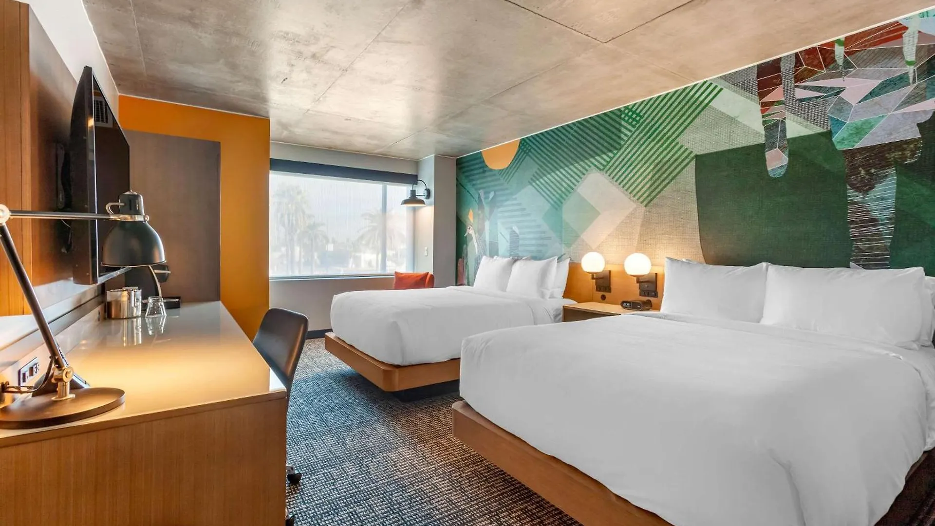 Cambria Downtown Phoenix Convention & Airport Hotel